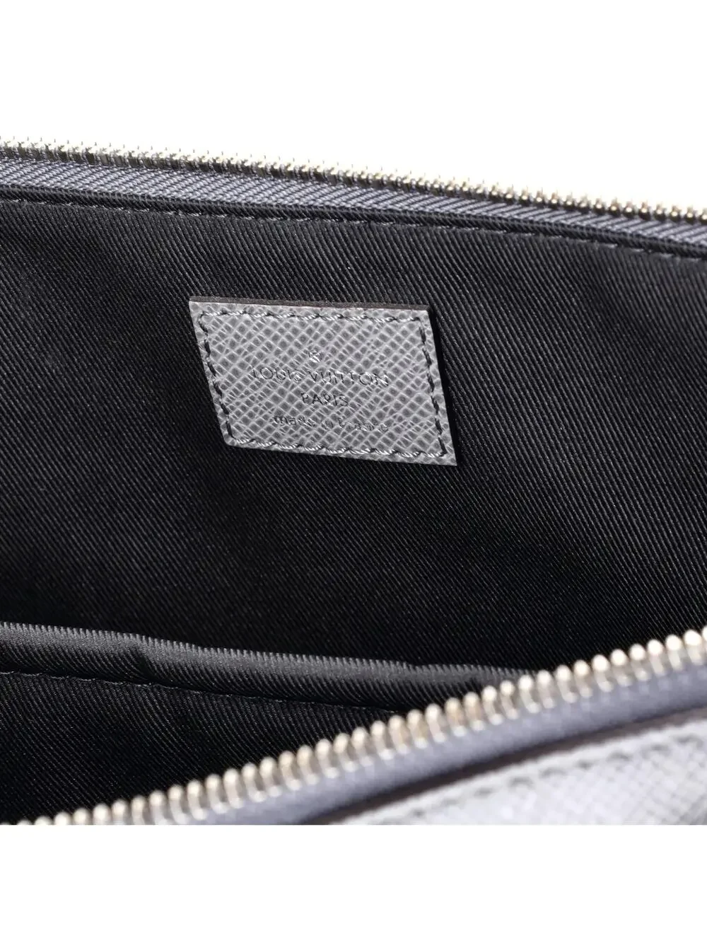 Louis Vuitton Slim Briefcase Taiga #331192L12B